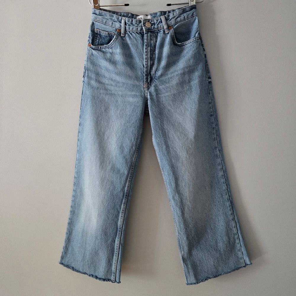 ZARA Cotton High-Rise Cropped Raw Hem Jeans Size 4